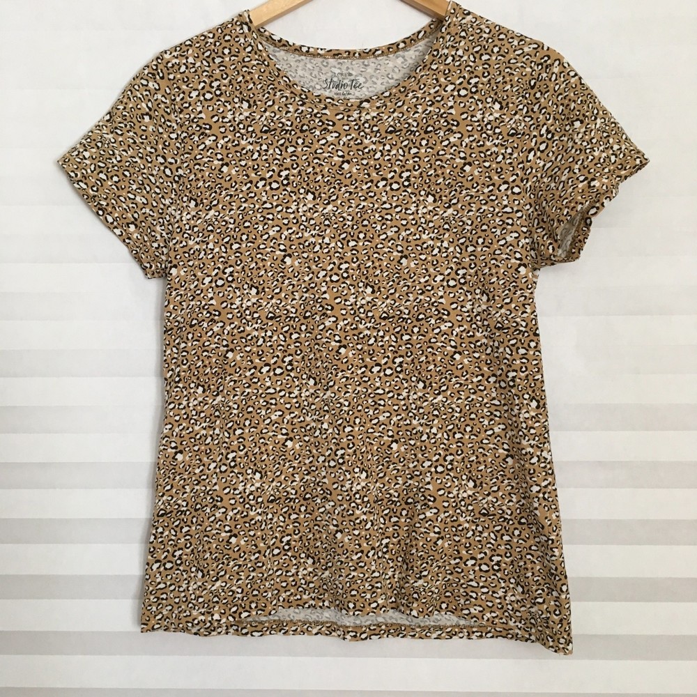J. Crew Women Studio Tee size L 100% Cotton Pull Over Cheetah Print Short Sleeve